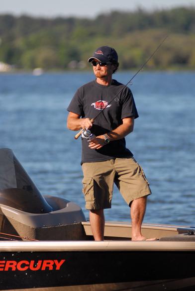 How to Choose the Perfect Bass Fishing Boat - Fish'n Canada