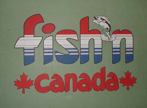 retro fish'n canada logo