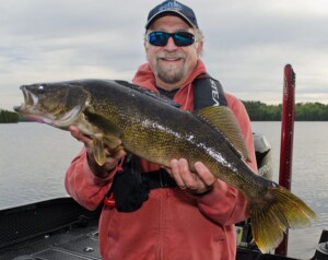 How to Select the Perfect Walleye Boat
