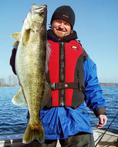 The Ultimate Late Fall Bay of Quinte Walleye Fishing Guide - Fish